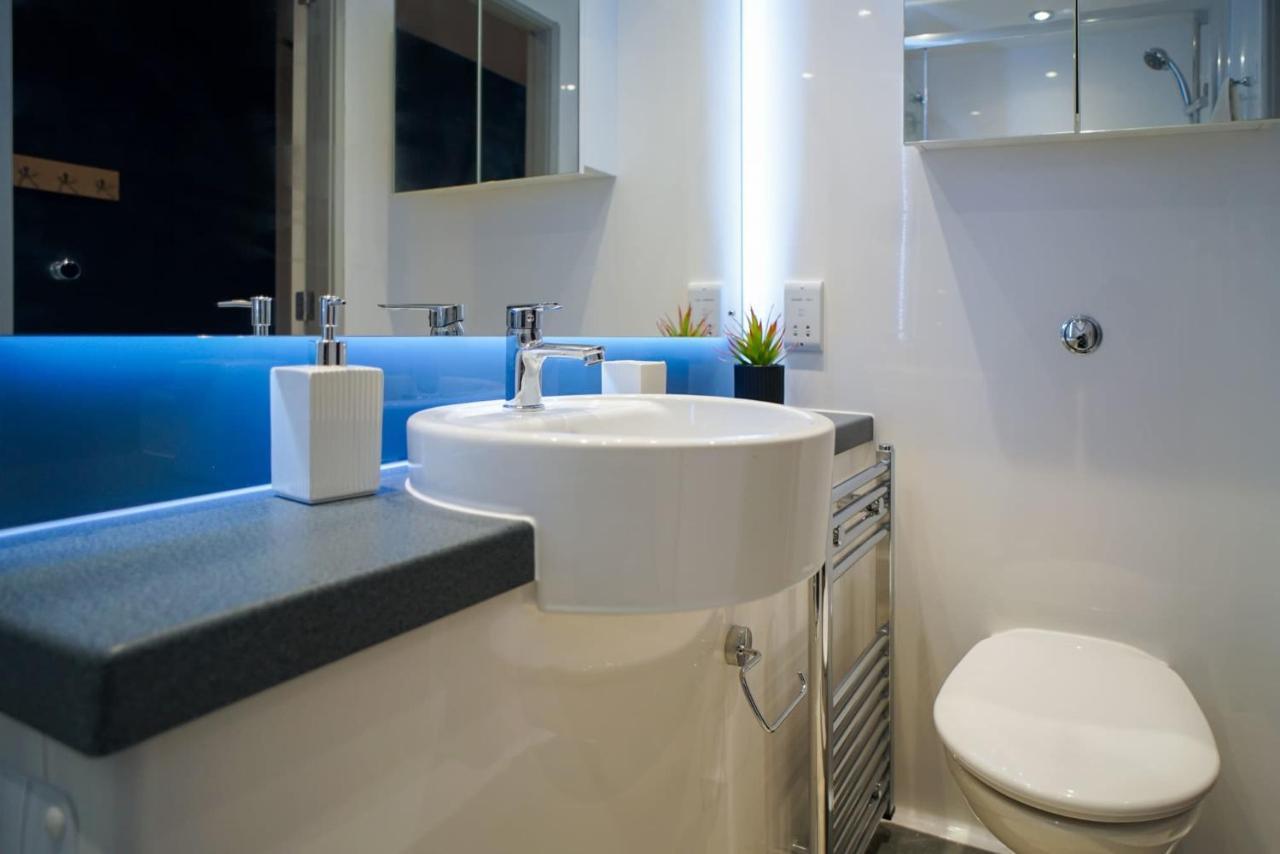 Bright Modern Studios And Private Bedrooms With Shared Kitchen At Straits Meadow Near Edinburgh City Centre 外观 照片